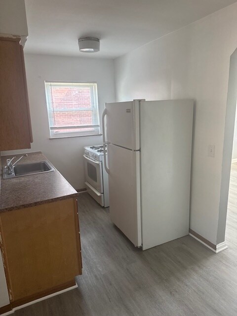 Foto del edificio - 4036 Homelawn Ave
