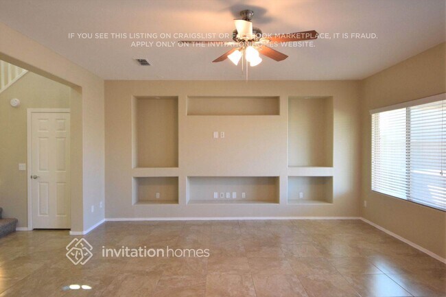 Foto del edificio - 17512 W Buchanan St