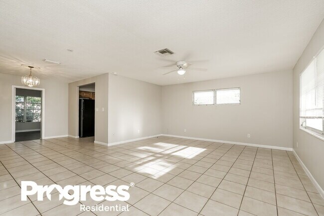 Foto del edificio - 344 Crestwood Ave