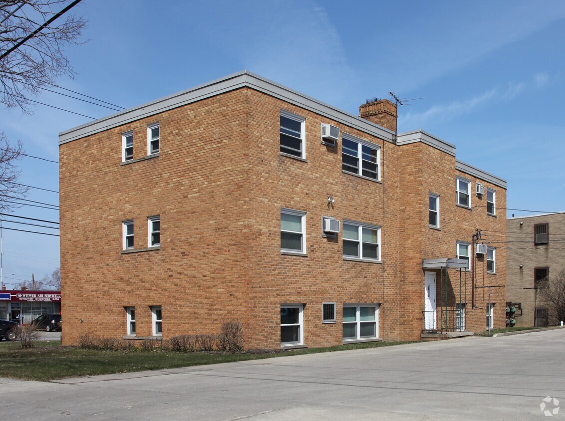 Primary Photo - 4339 Ridge Rd
