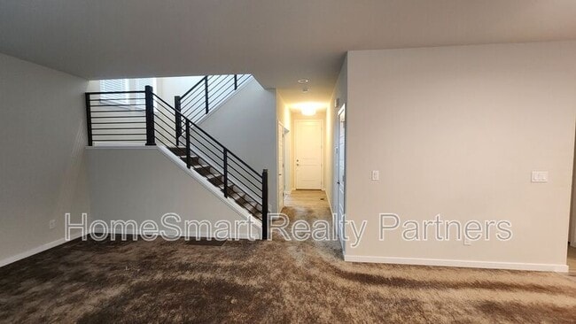 Building Photo - 340 Fox Ln