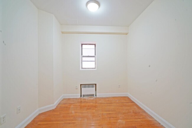 Building Photo - 57 Sip Ave