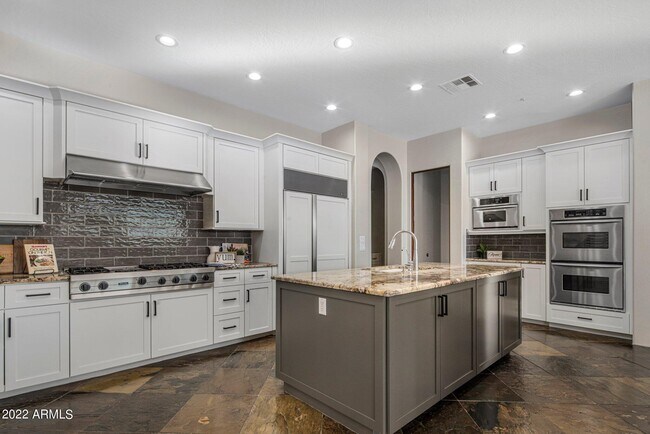 Building Photo - 6631 E Bent Tree Dr