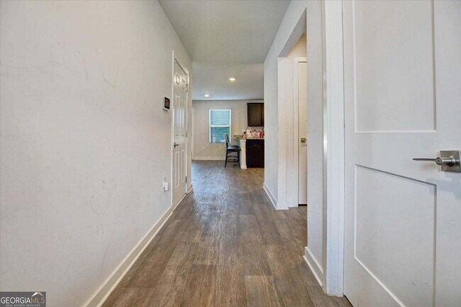 Building Photo - 1129 Bluecoat Cir