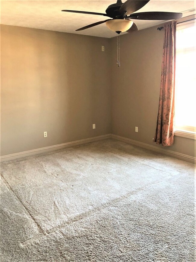 Photo - 822 Main St Apartment