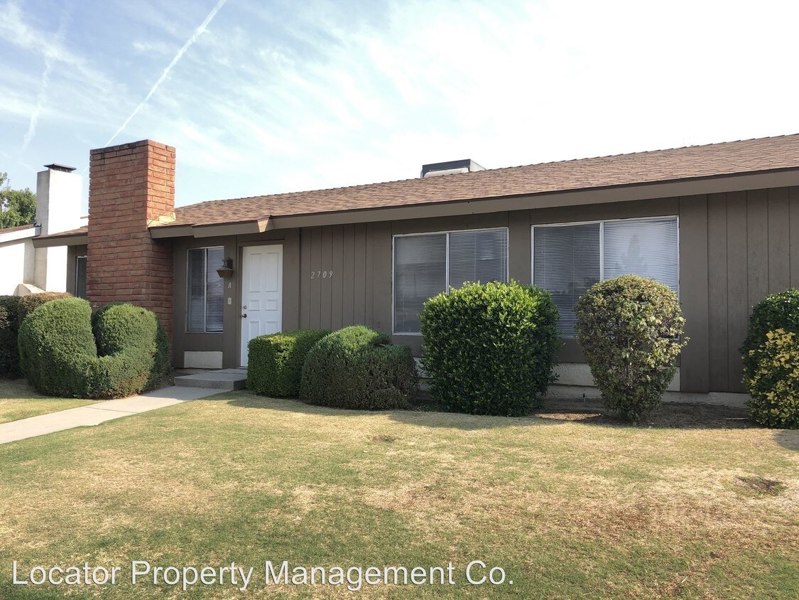 Primary Photo - 2709 N Half Moon Dr