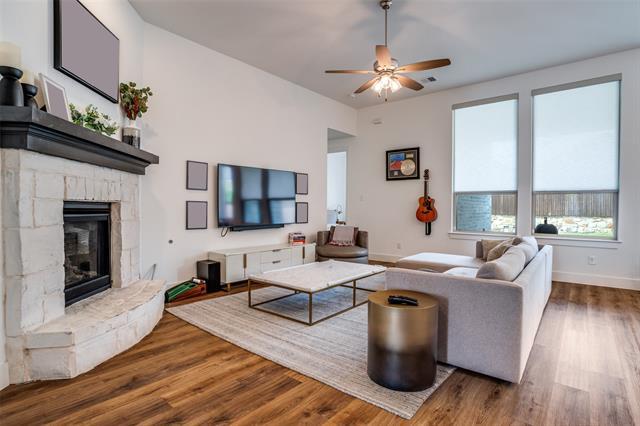 Foto del edificio - 1308 Bluebonnet Ln