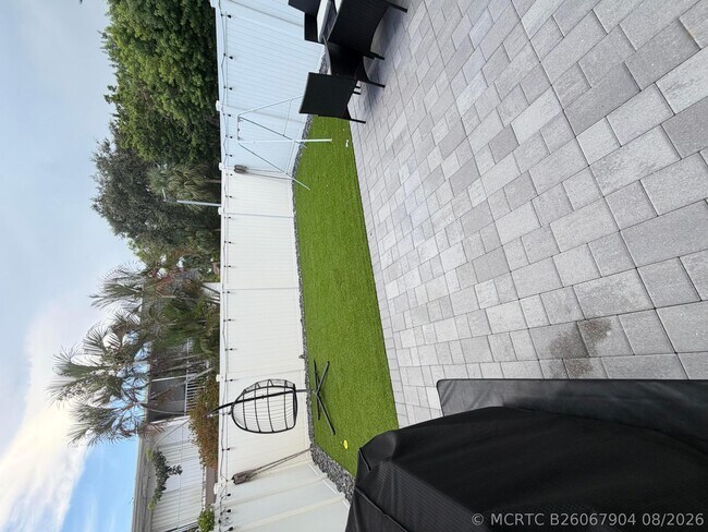 Foto del edificio - 6796 SW 40th St