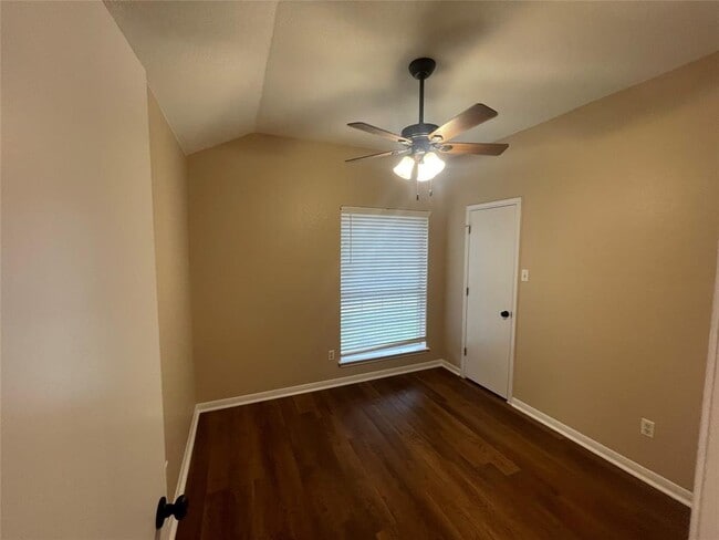 Foto del edificio - 326 Katy Crossing