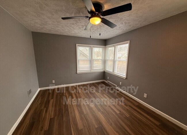 Foto del edificio - 4327 Larimore Ave