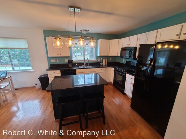 Building Photo - 3 br, 2.5 bath House - 38 Schoolhouse Landing