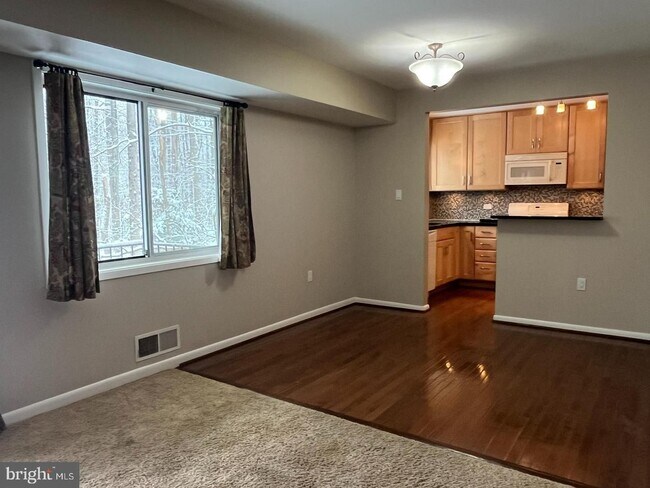 Foto del edificio - 10619 Weymouth St