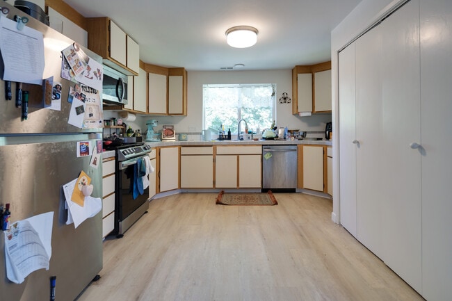 Foto del edificio - 1626 SE Sherrett St