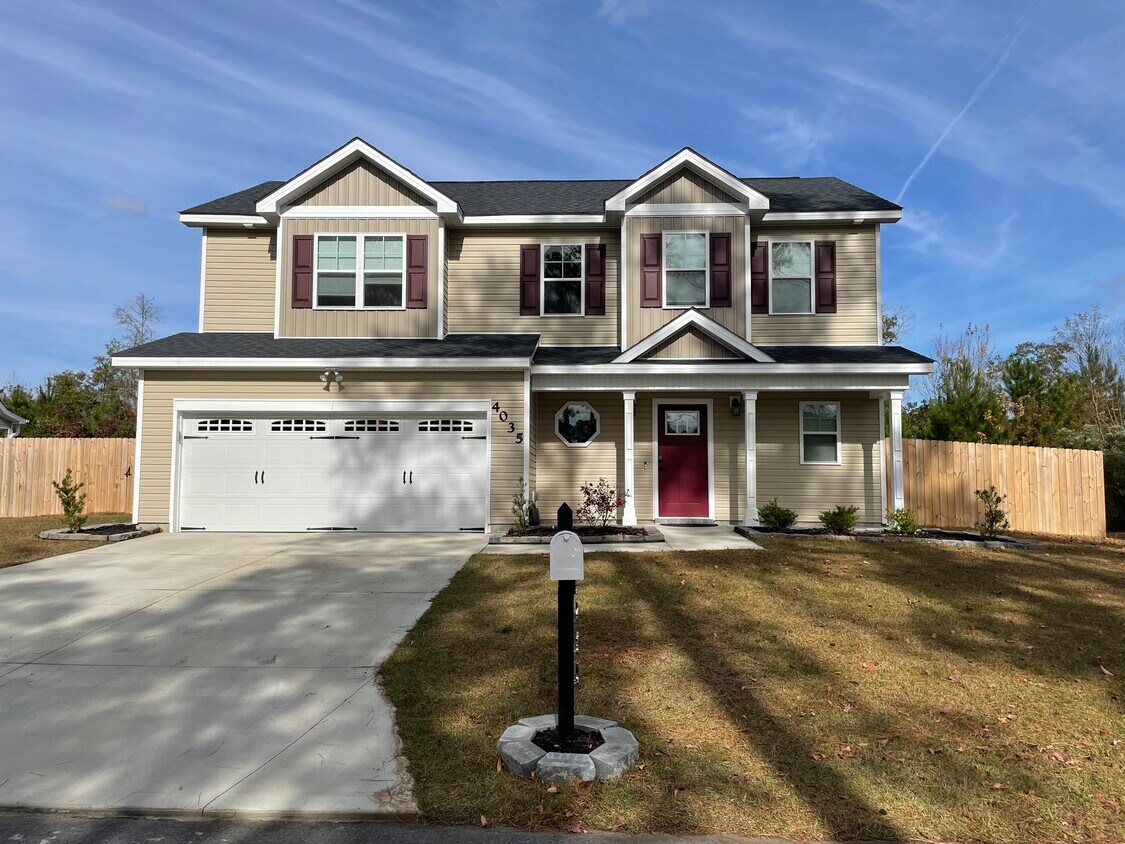 4035 Hunters Trail, Jacksonville, NC 28546 House for Rent in