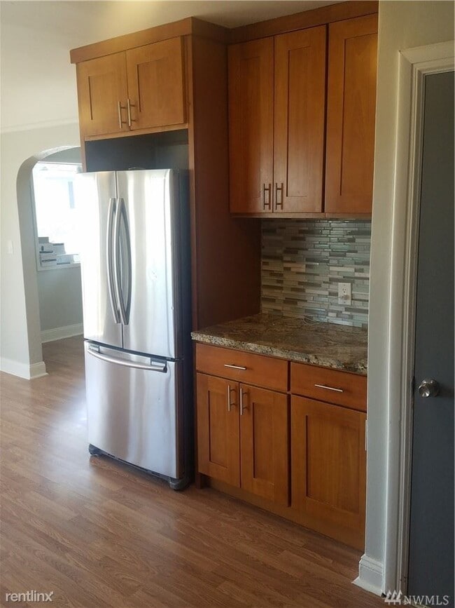 5 br, 2.5 bath House - 9257 51st Ave S Unit B photo'