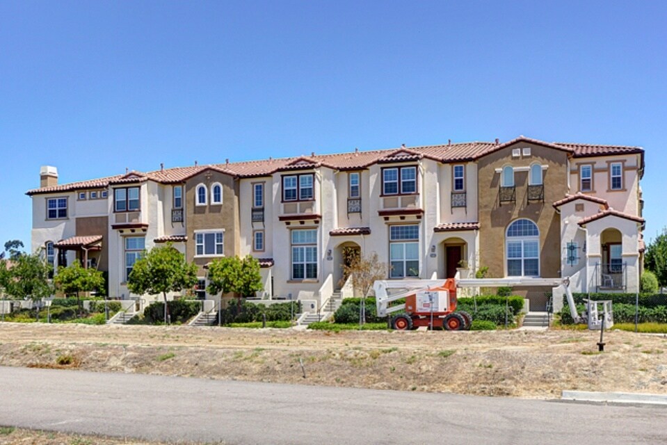 Primary Photo - 4370 Pacifica Way