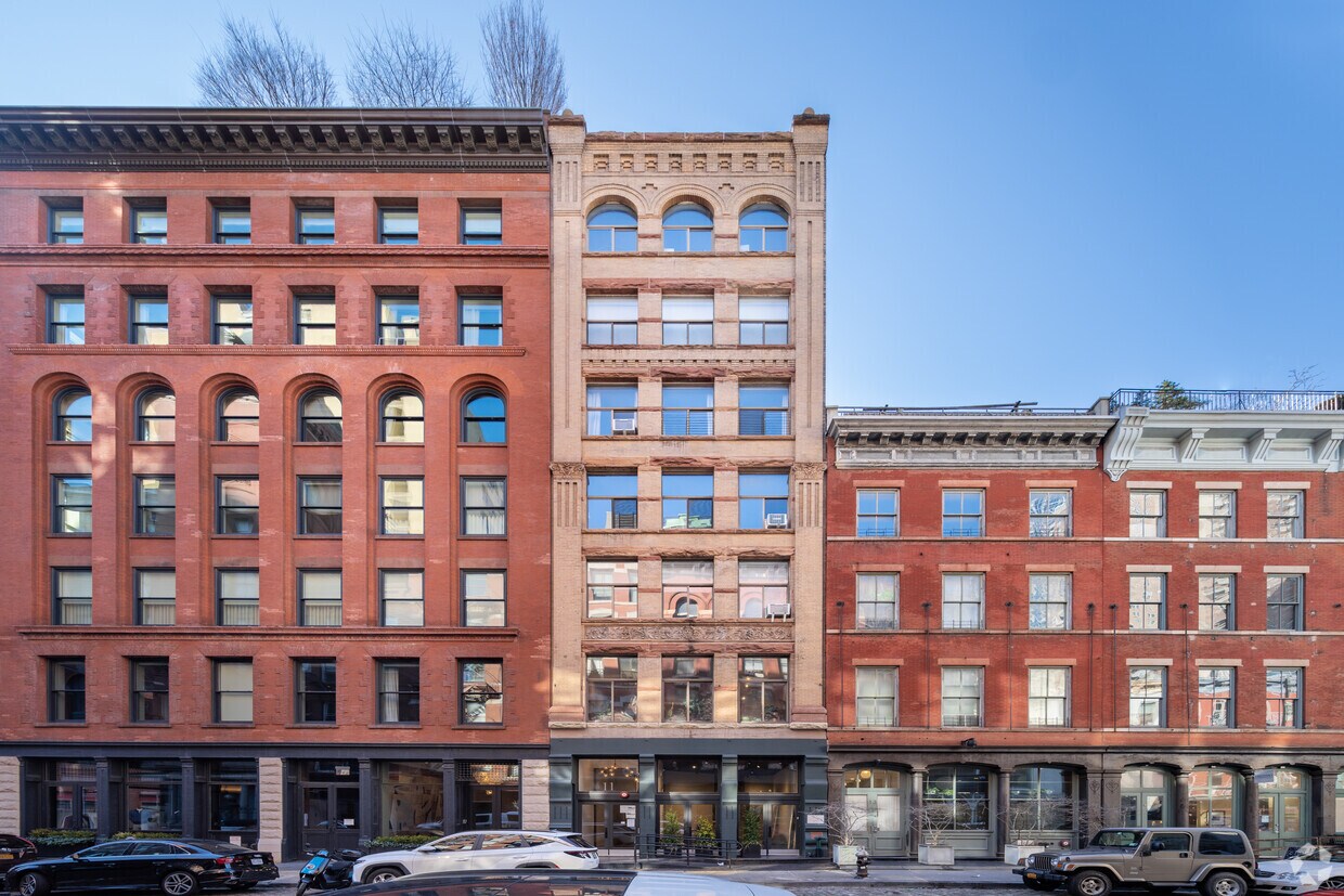 Primary Photo - 11 Harrison St