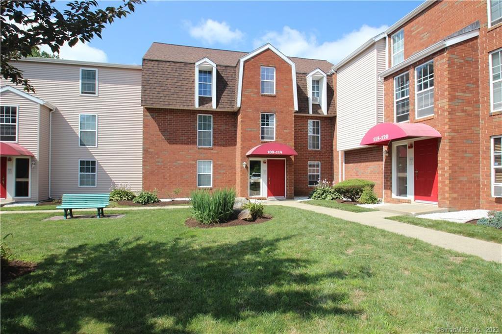 112 Heather Ridge Unit 112, Shelton, CT 06484 Condo for Rent in