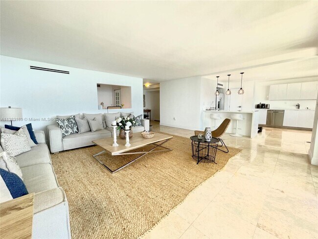 Foto del edificio - 881 Ocean Dr