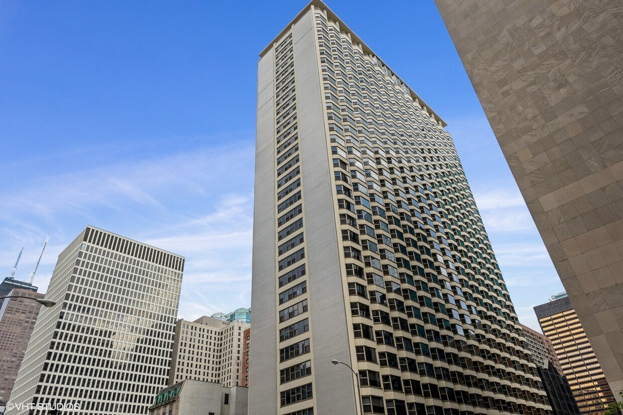 Foto principal - 535 N Michigan Ave