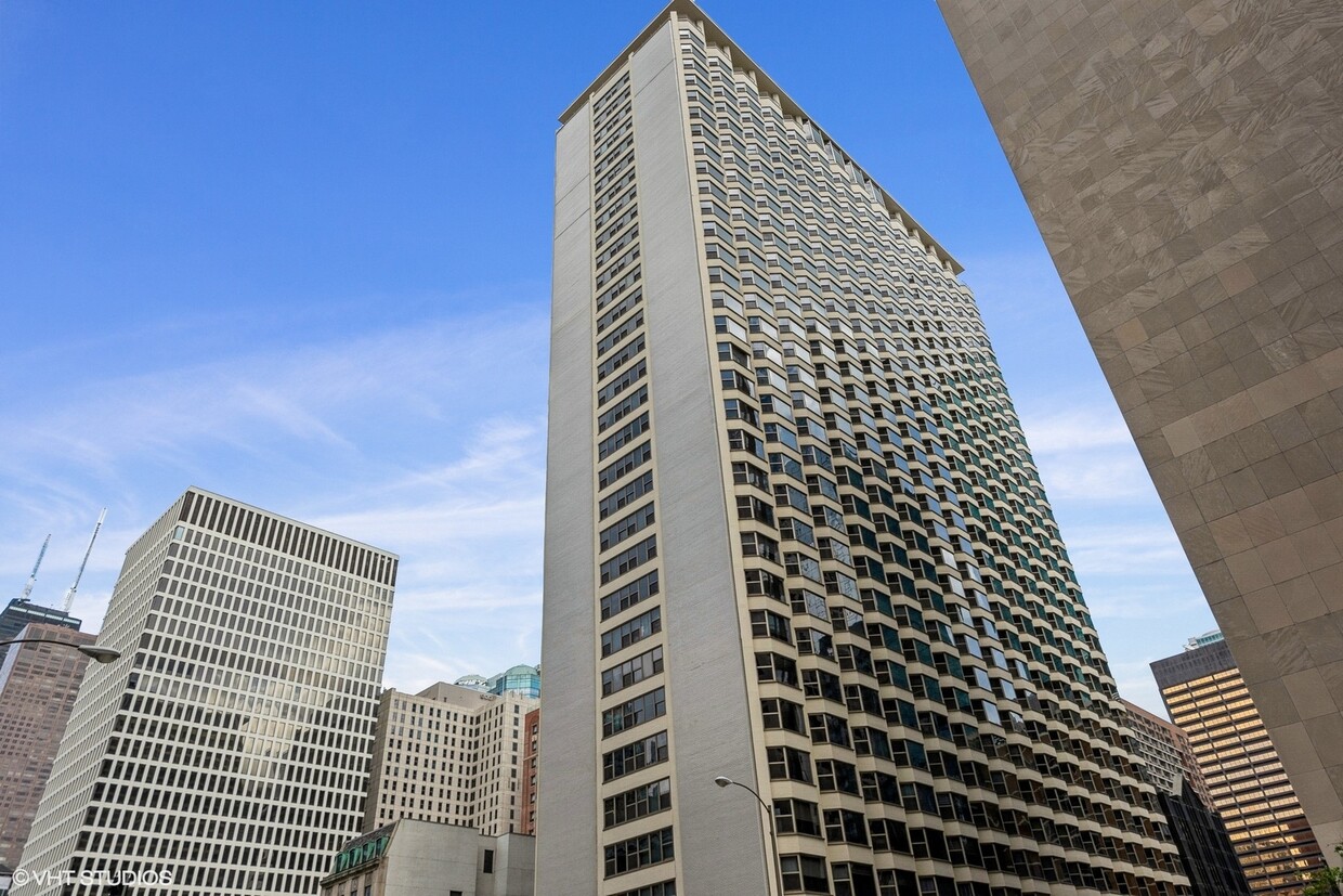 Primary Photo - 535 N Michigan Ave