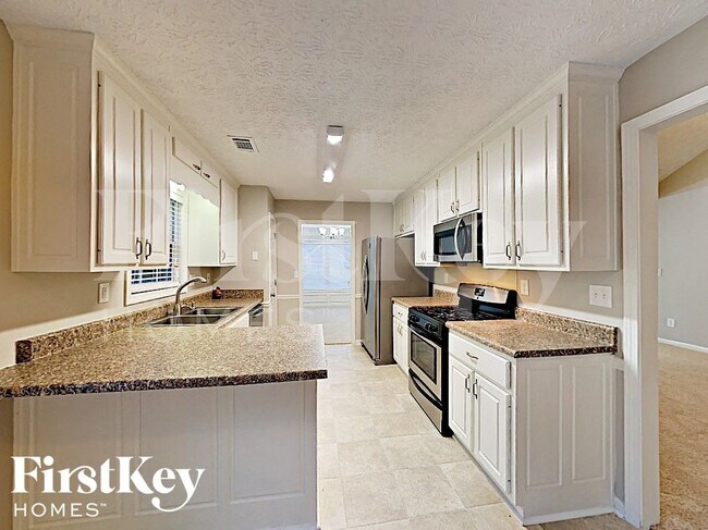 Foto del edificio - 35 Pebble Brooke Pass