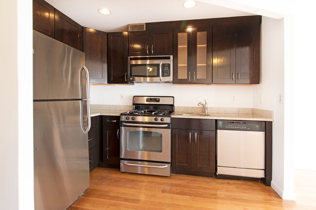 Foto del edificio - 25-47-47 23rd St