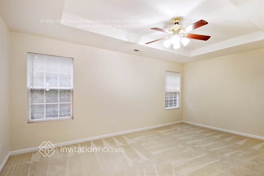 Building Photo - 175 River Hills Dr