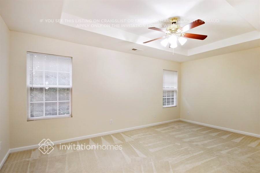 Foto del edificio - 175 River Hills Dr