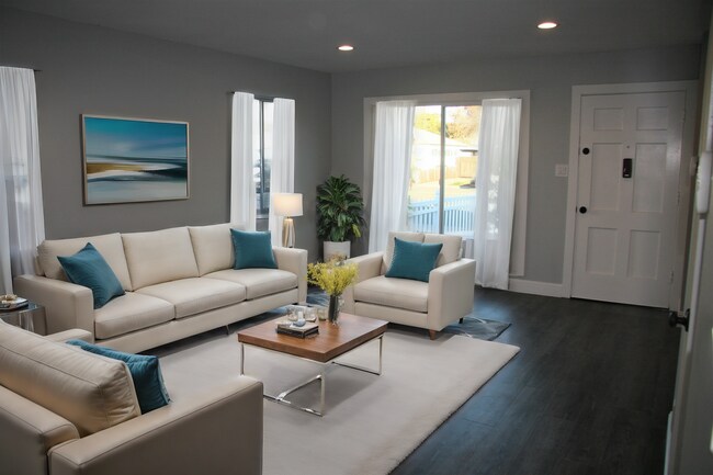 Building Photo - 921 Oakwood Ave 3BR 1BA