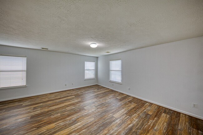 Building Photo - 18415 Tupper Bend Ln