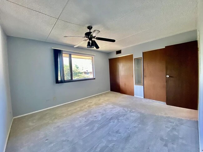 Foto del edificio - 5S070 Pebblewood Ln