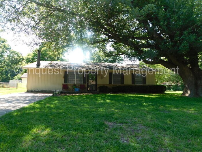Primary Photo - Adorable Three Bedroom Home in Whitehouse ISD