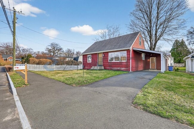 Building Photo - 6 Bonwit Rd