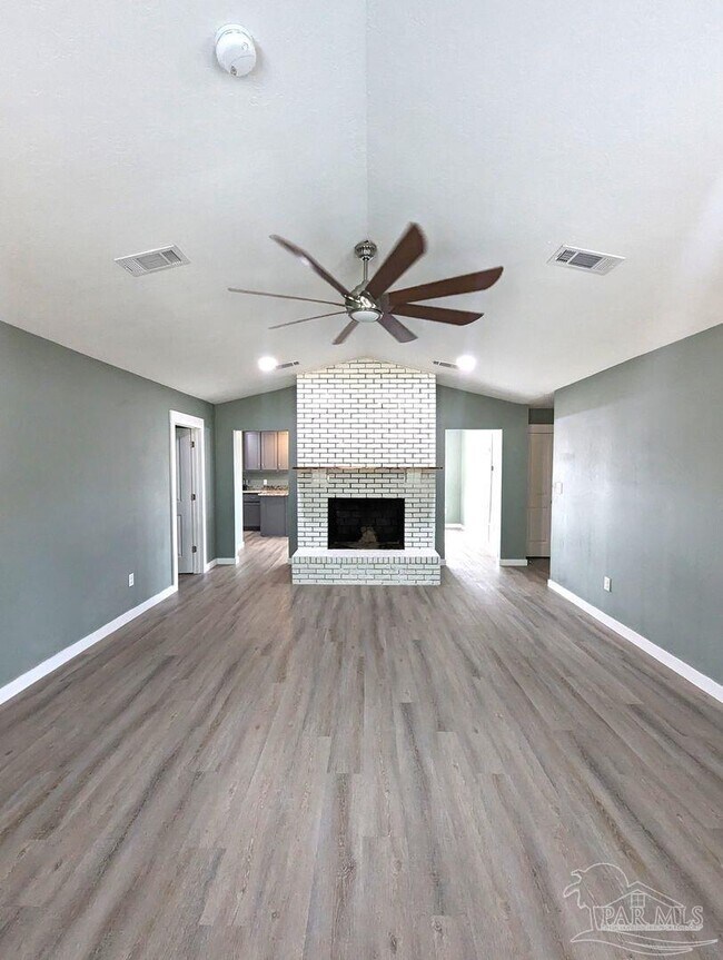 Foto del edificio - 6045 Hamilton Bridge Rd