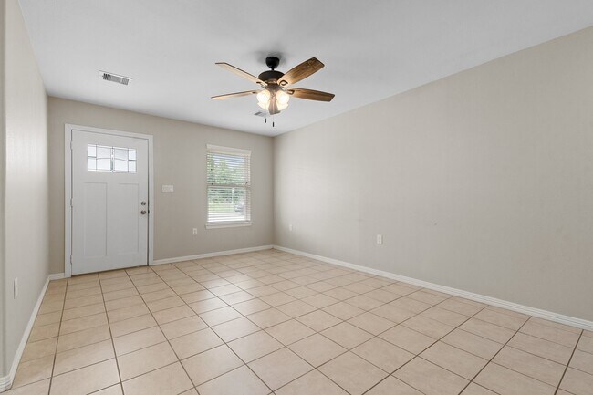 Foto del edificio - 159 S Bend Dr
