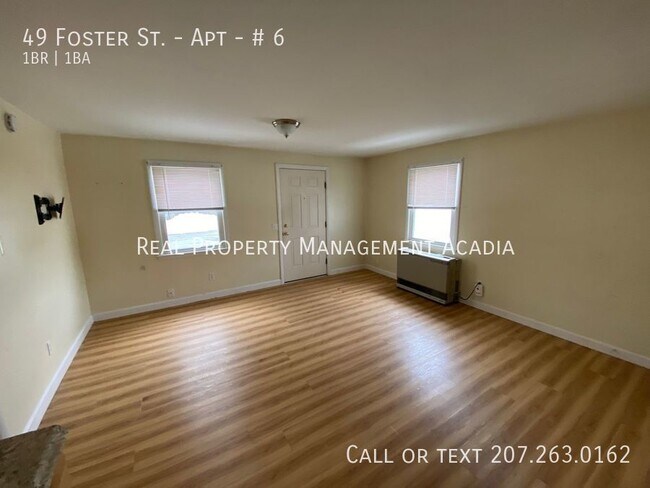 Building Photo - Ground Level 1 Bedroom Apartment - Ellsworth