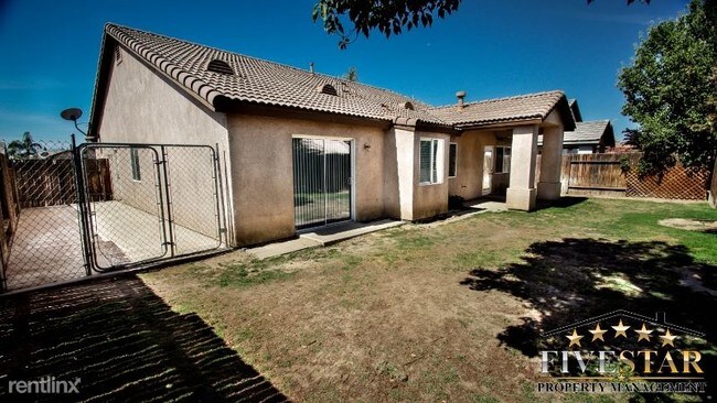 Building Photo - 4 br, 2 bath House - 11800 Stratosphere Ave