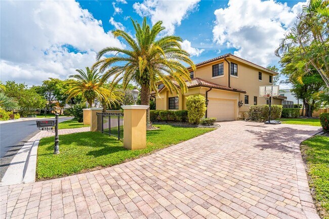 Building Photo - 9439 NW 54th Doral Cir Ln