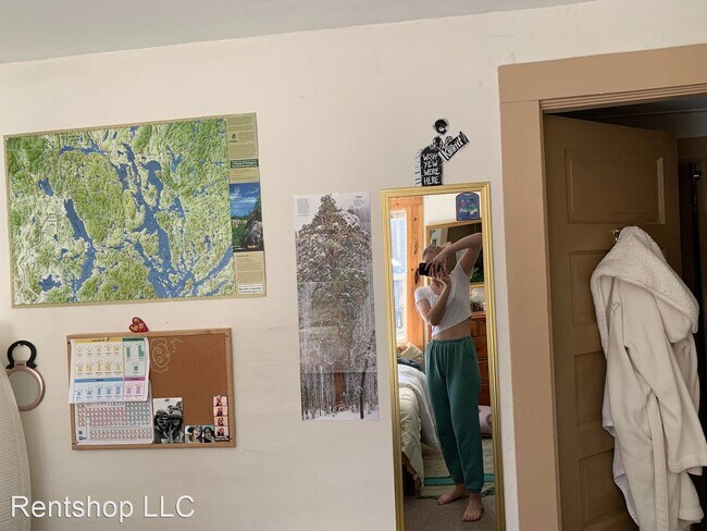 Foto del edificio - 3 br, 2 bath House - 134 Summer St