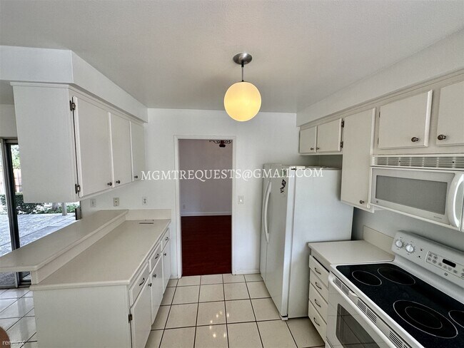 Foto del edificio - 4 br, 3 bath House - 6012 Sierra Siena Road