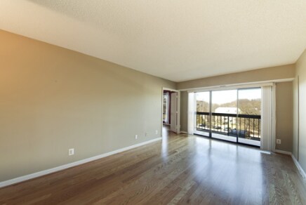 Foto del edificio - 807 N Howard St