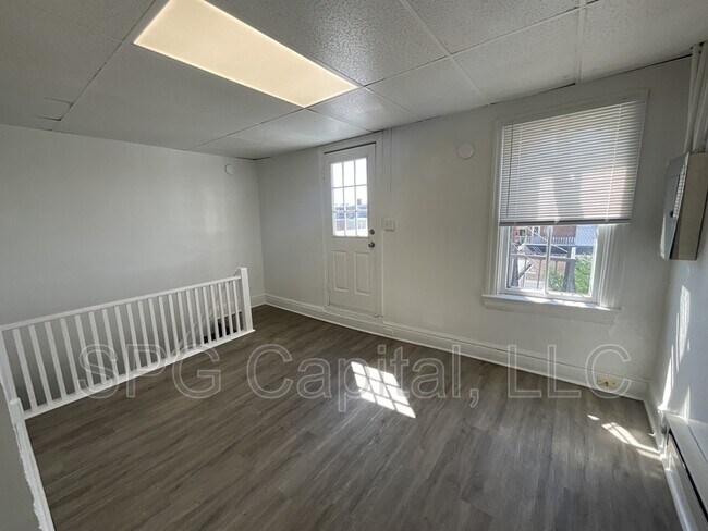 Foto del edificio - 834 E Philadelphia St