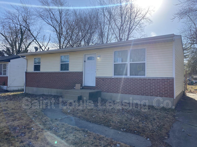 1372 Farmview Ave, Spanish Lake, MO 63138 House Rental in Spanish