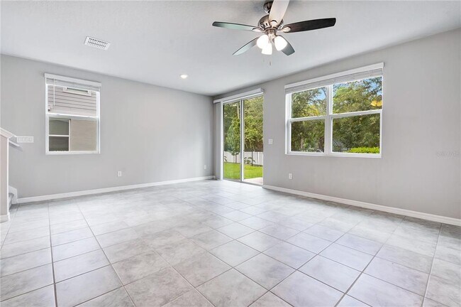 Foto del edificio - 1562 Grand Rue Dr