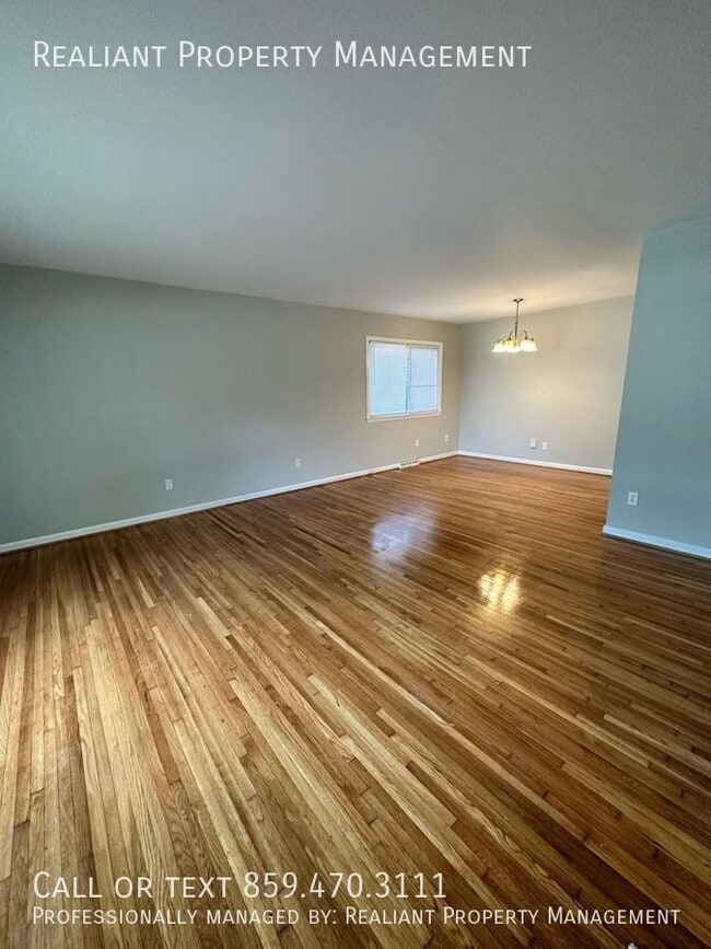 Building Photo - 124 Tartan Dr