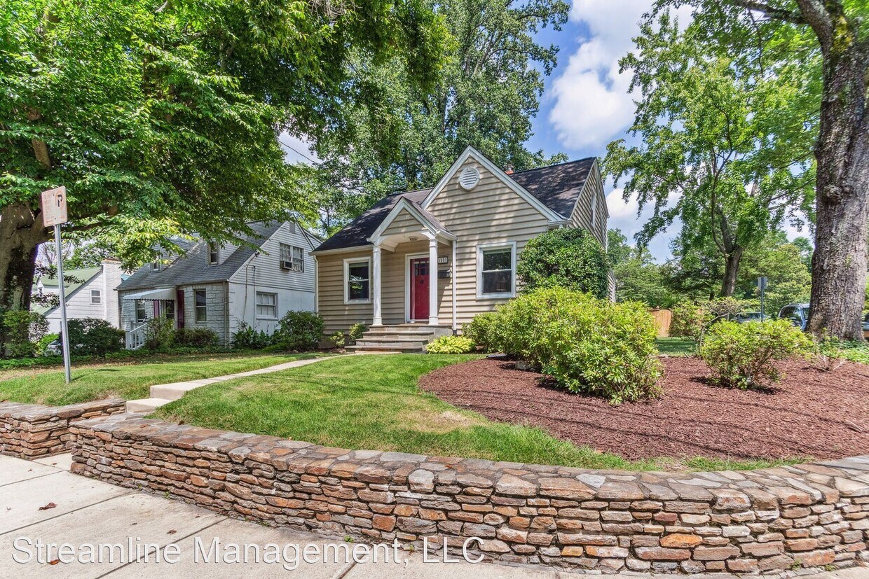 Primary Photo - 3 br, 2 bath House - 9909 Gardiner Ave.