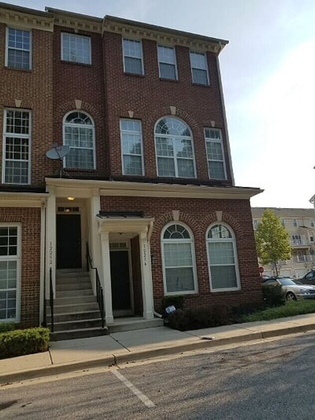 12254 Open View Ln, Kettering, MD 20774 House Rental in Kettering, MD