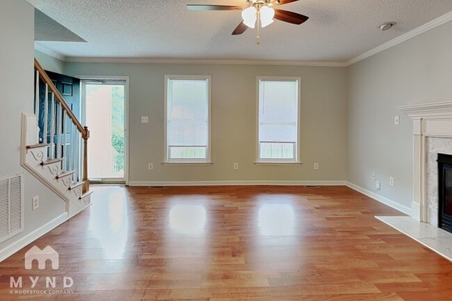 Foto del edificio - 928 Shannondale Dr