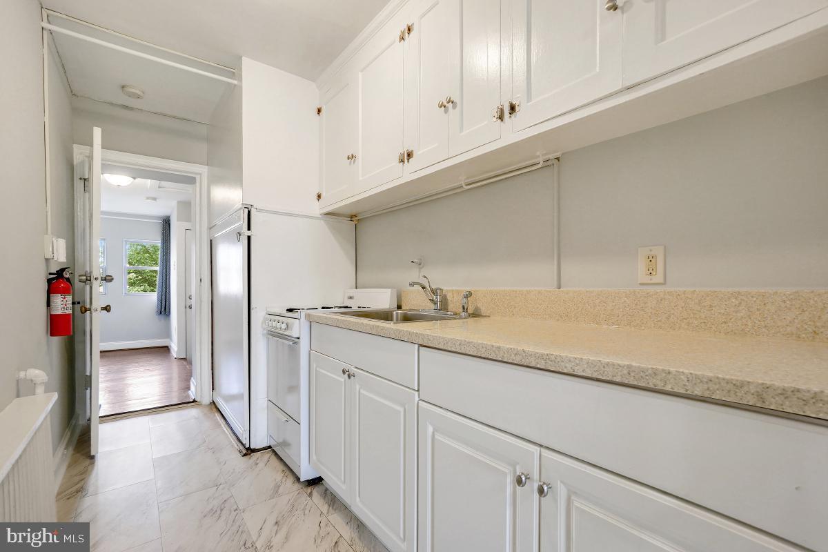 Foto principal - 330 20th St NE